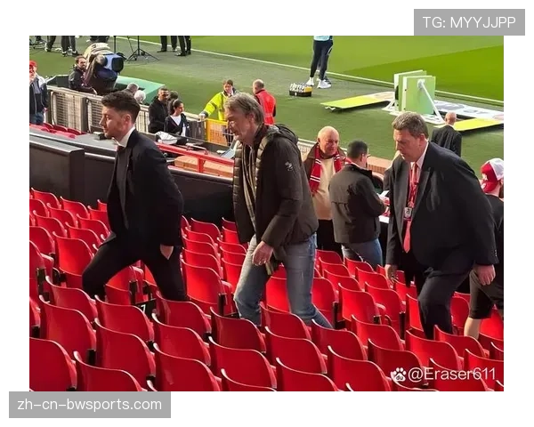 长发哥期待曼联主场五连胜庆祝，球员剪发仪式成焦点